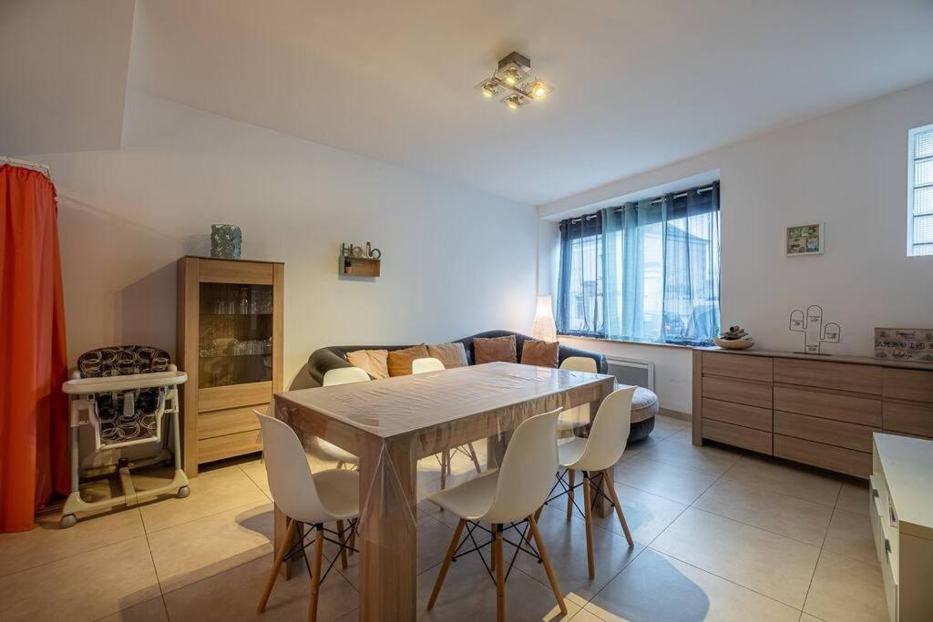 Le Dauphin Apartment Amboise Exterior photo